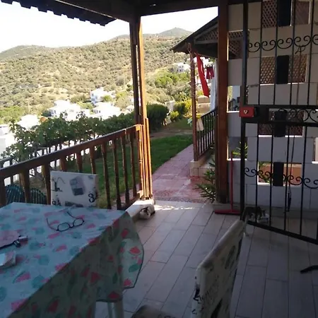 Canak Tatil Sitesi ホリデーパーク *